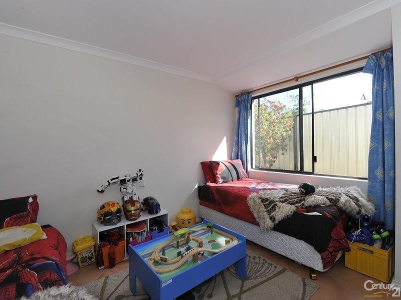 14 Sunderland Close, Greenfields WA 6210