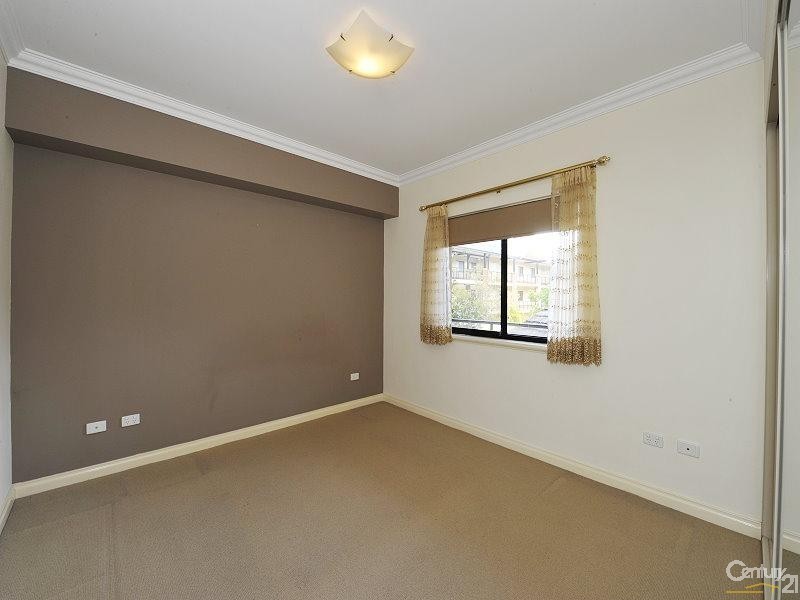 32/37 Dolphin Drive, Mandurah WA 6210