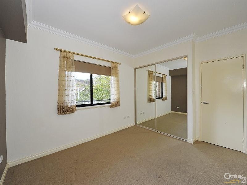 32/37 Dolphin Drive, Mandurah WA 6210