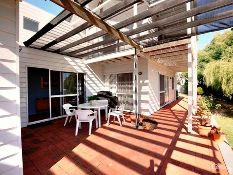 13 Selene Way, San Remo WA 6210