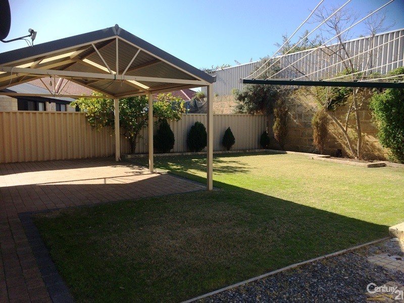 9 Fremont Crescent, Secret Harbour WA 6173