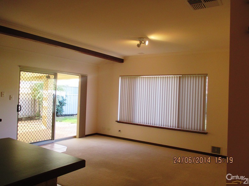 11 Vermont Avenue, Meadow Springs WA 6210