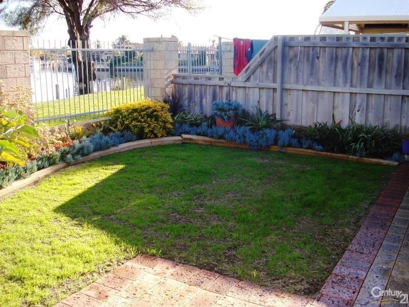 4/1 Waterside Drive, Dudley Park WA 6210