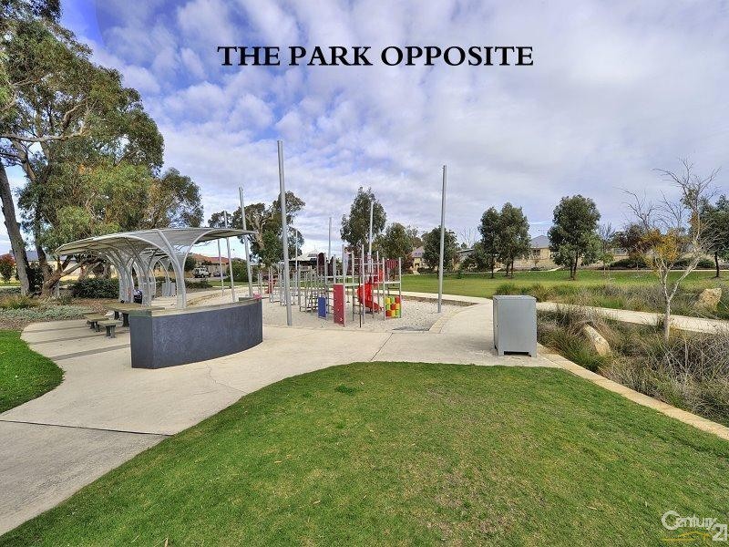 9 Landley Link, Meadow Springs WA 6210