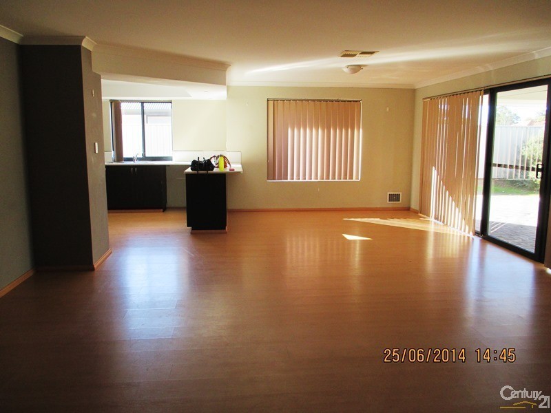 3 Adela Bend, Lakelands WA 6180