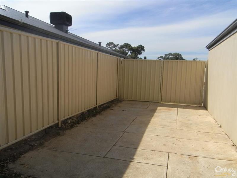 3 Adela Bend, Lakelands WA 6180