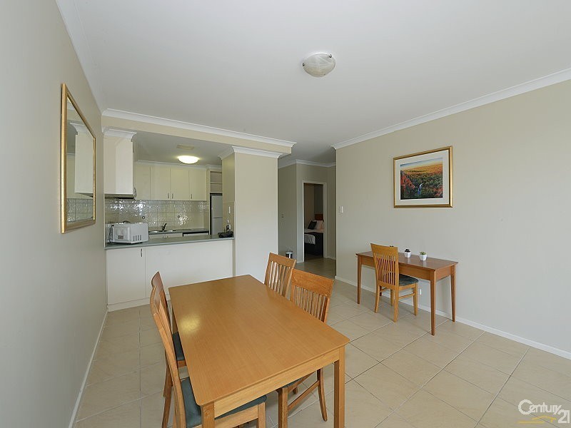 2/20 Apollo Place, Halls Head WA 6210