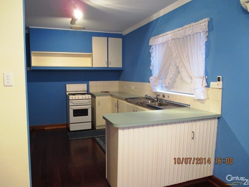 32 Peel Street, Mandurah WA 6210