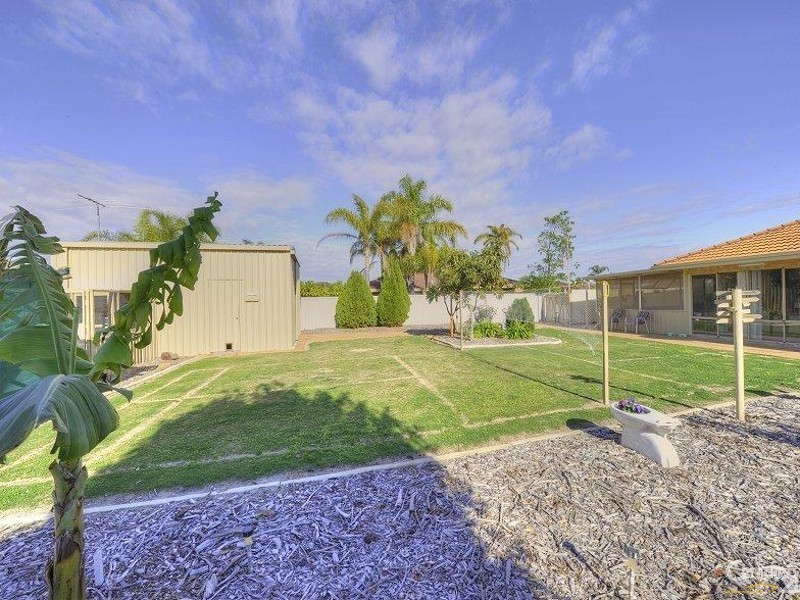 11 Hovea Place, Coodanup WA 6210