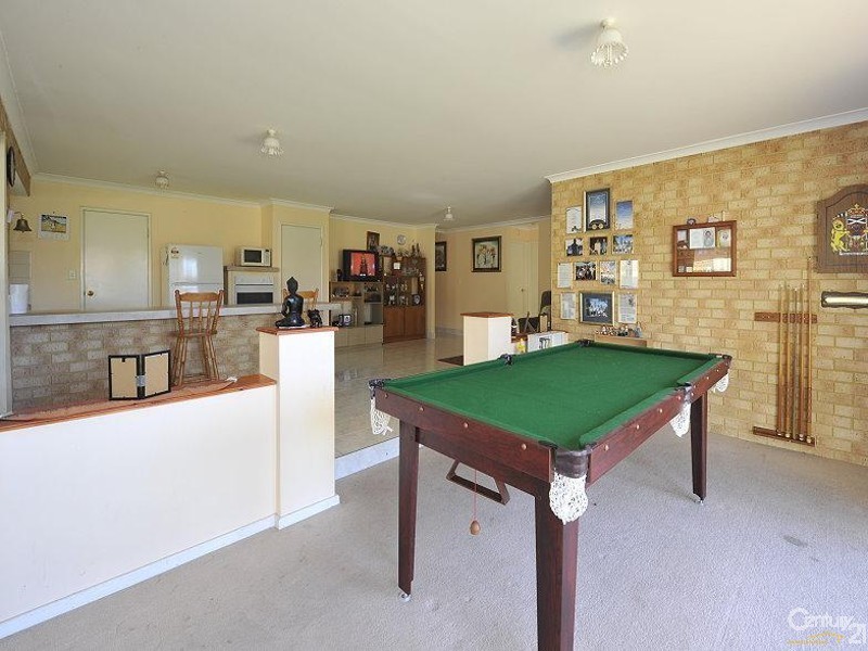 11 Hovea Place, Coodanup WA 6210