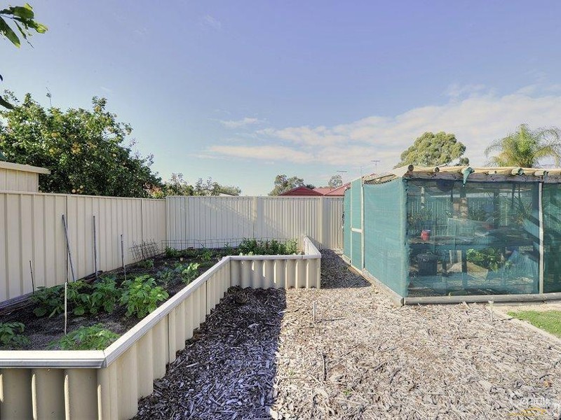 11 Hovea Place, Coodanup WA 6210