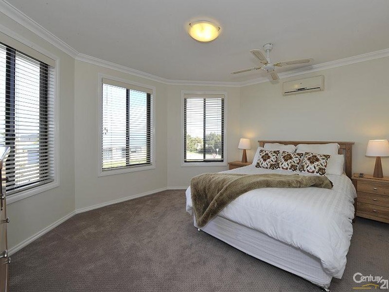 16 Albany Drive, Dawesville WA 6211