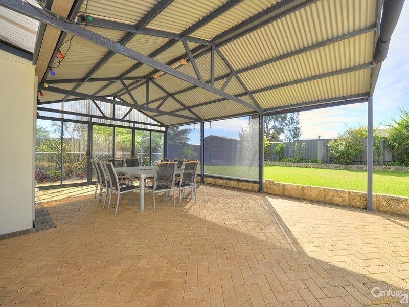 16 Albany Drive, Dawesville WA 6211