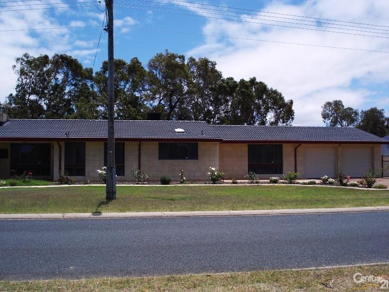 1 Nairn Road, Coodanup WA 6210