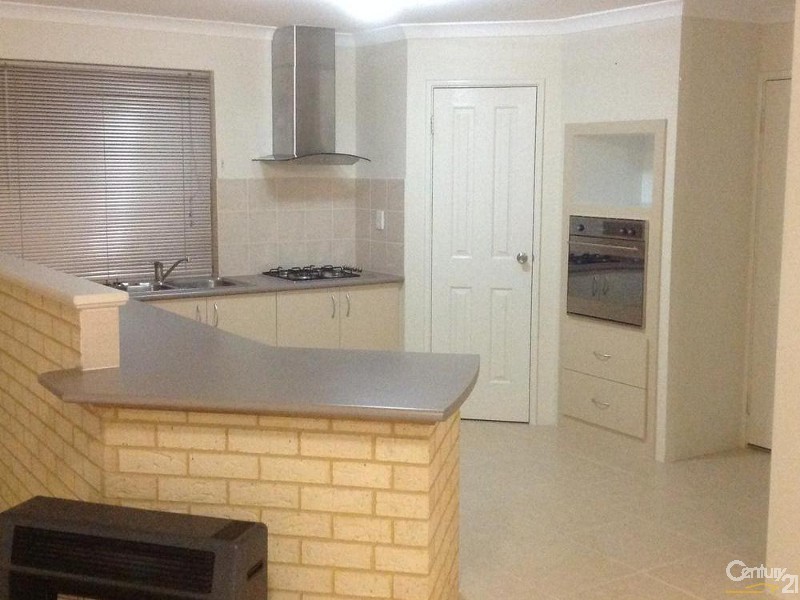 19 Camden Way, Meadow Springs WA 6210