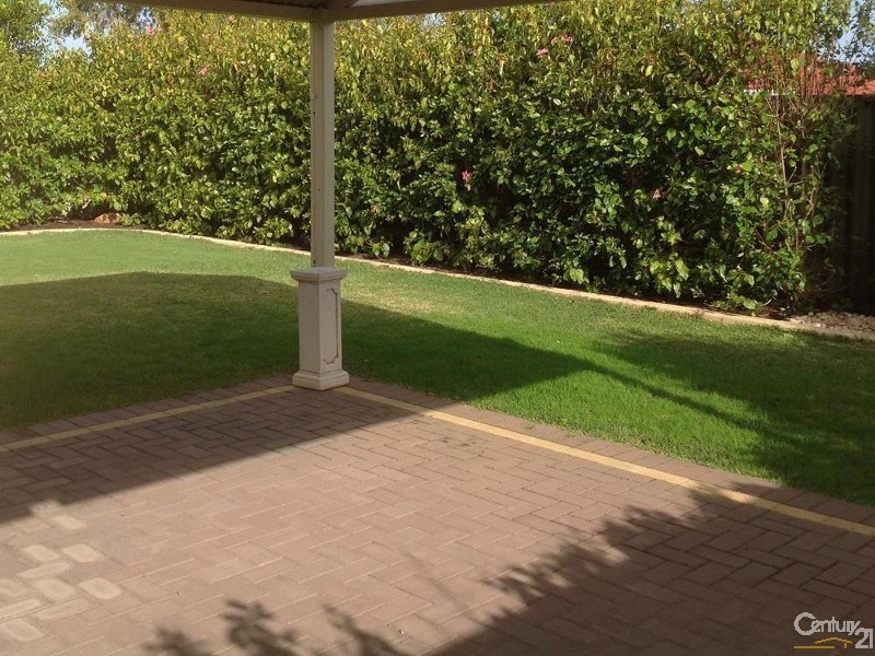 19 Camden Way, Meadow Springs WA 6210