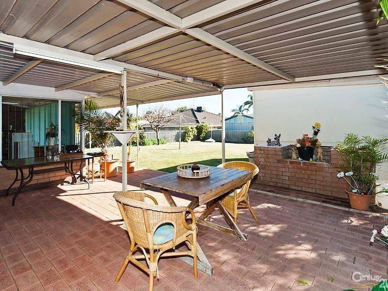 24 Forward Street, Mandurah WA 6210