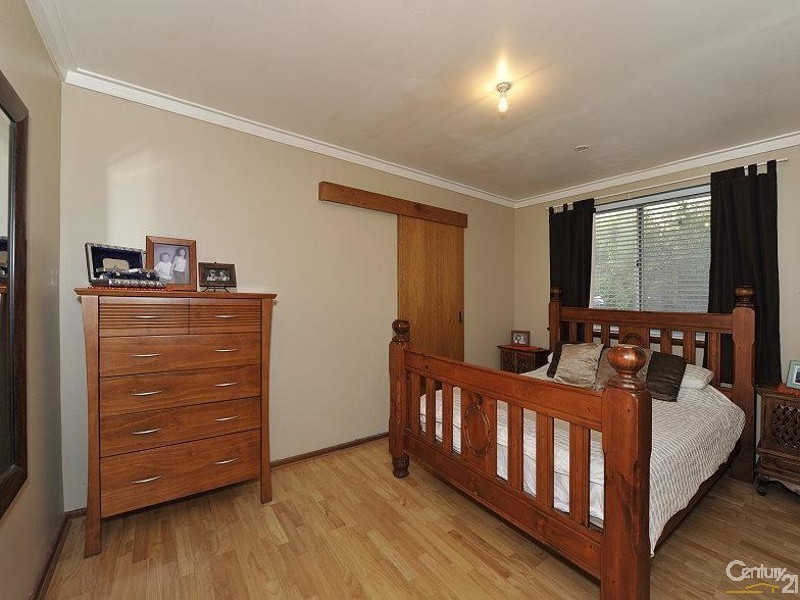 24 Leighton Road East, Halls Head WA 6210