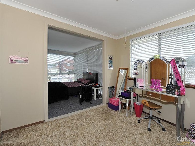 24 Leighton Road East, Halls Head WA 6210