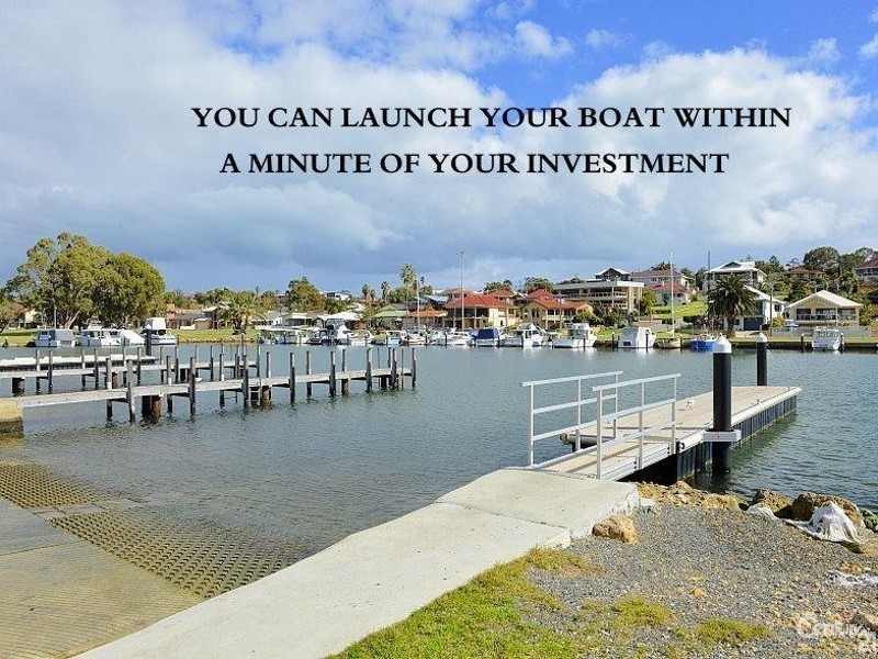 24 Leighton Road East, Halls Head WA 6210