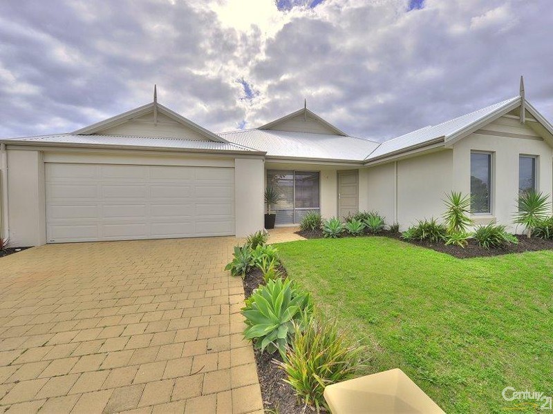 17 Catalina Drive, Lakelands WA 6180