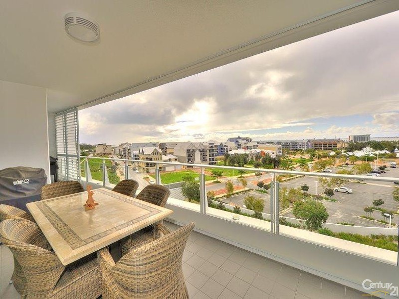 605/5 Marco Polo Drive, Mandurah WA 6210
