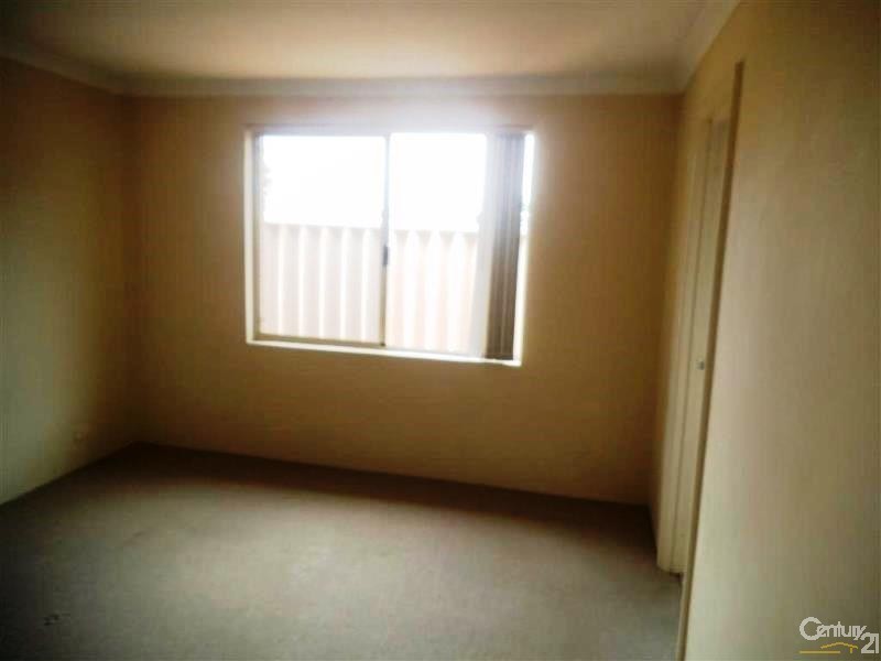 3/2 Day Road, Mandurah WA 6210