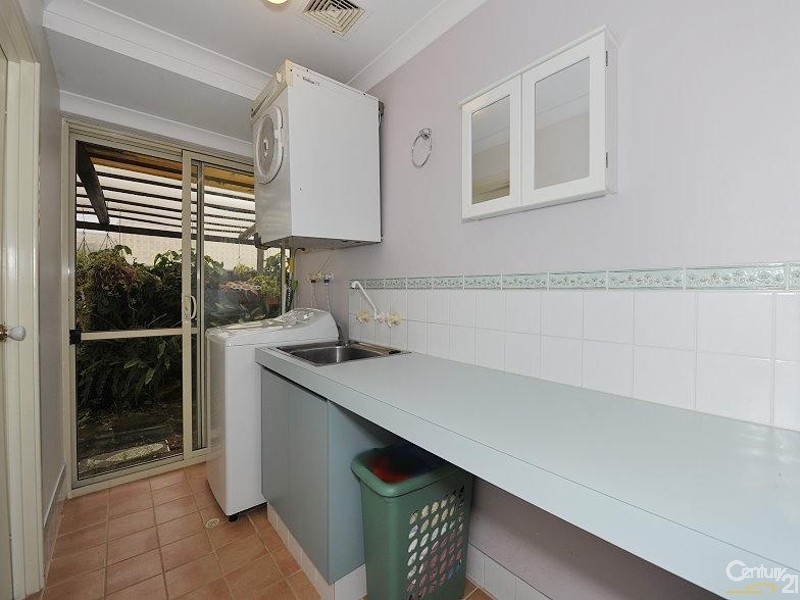 11 Lapwing Road, Coodanup WA 6210