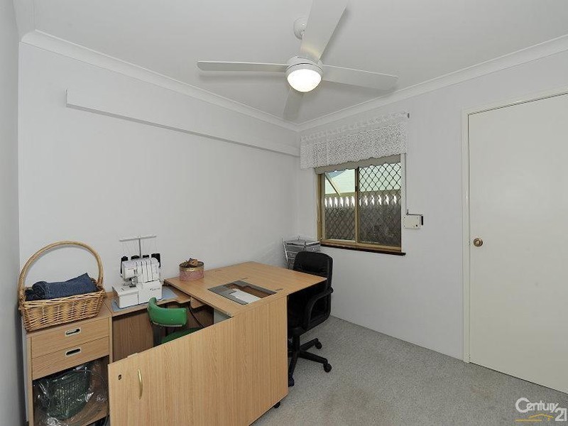 10 Inverness Drive, Meadow Springs WA 6210