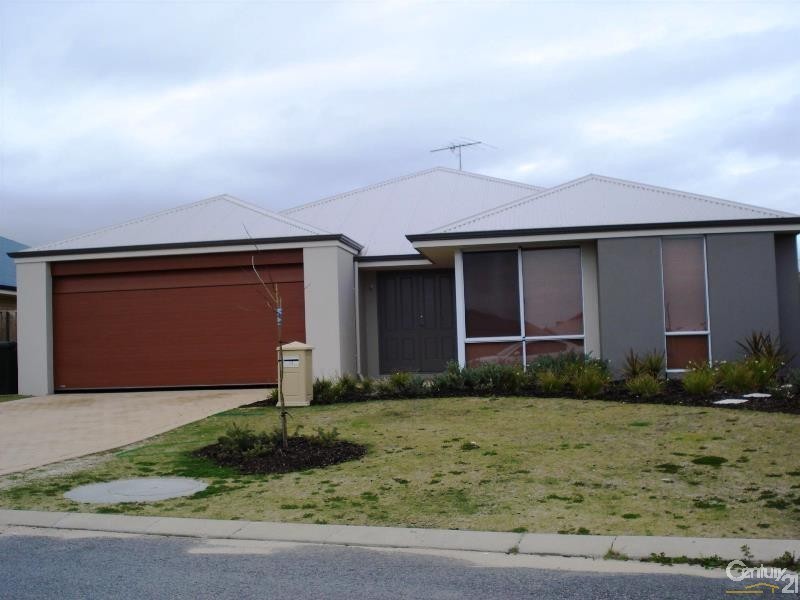 12 Senecio Way, Halls Head WA 6210