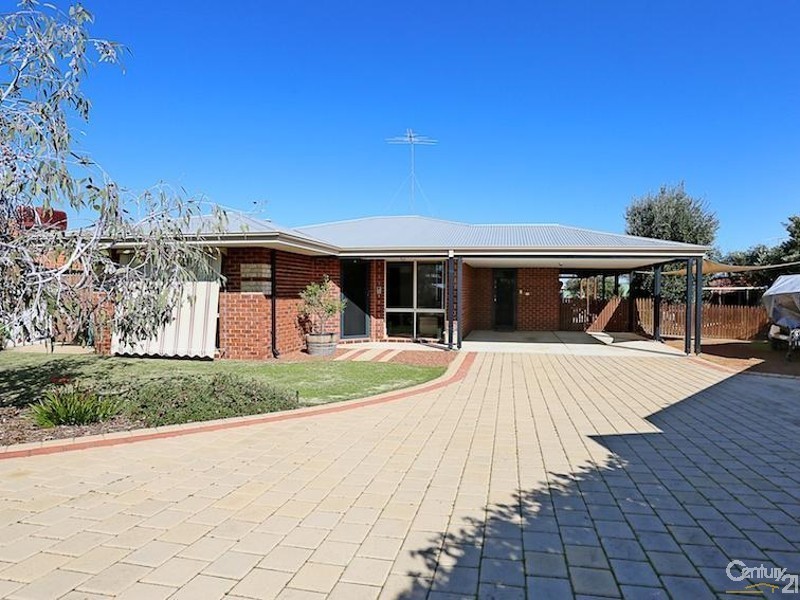 14 Rosebud Place, Halls Head WA 6210