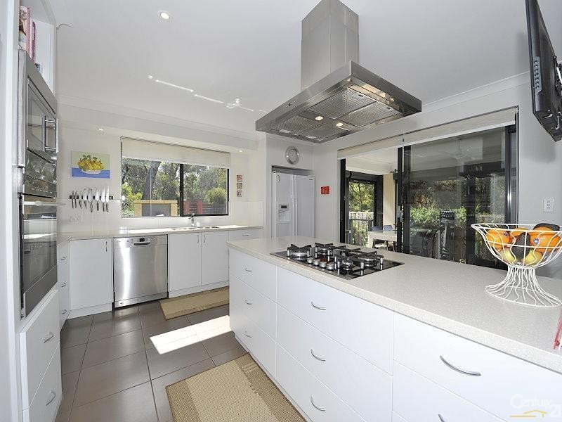 1 Summer Drive, Dawesville WA 6211