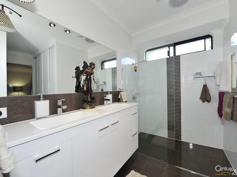 1 Summer Drive, Dawesville WA 6211