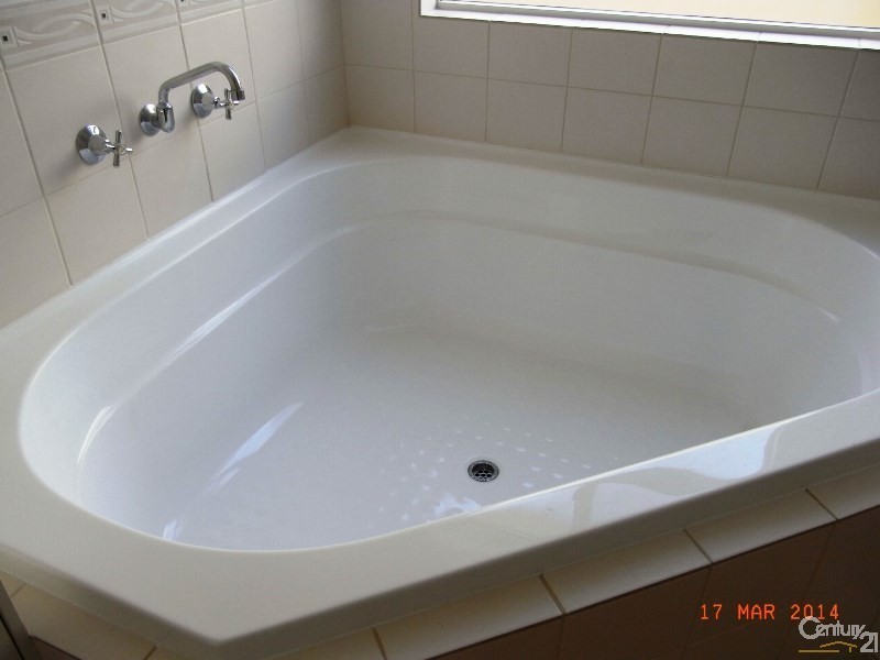 16 Albina Chase, Lakelands WA 6180