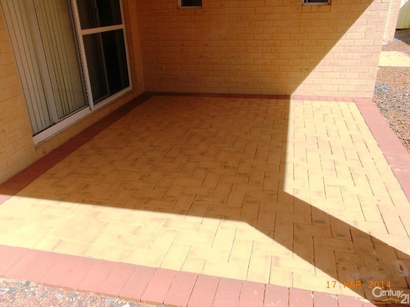 16 Albina Chase, Lakelands WA 6180