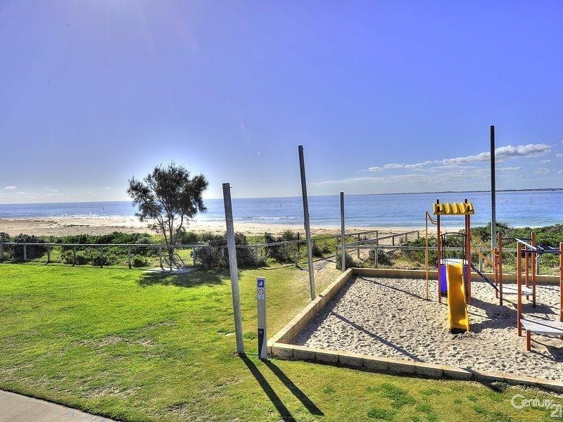 25b Valley Road, Halls Head WA 6210