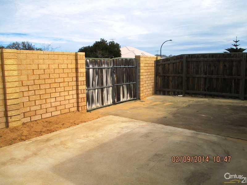 210 Peelwood Parade, Halls Head WA 6210