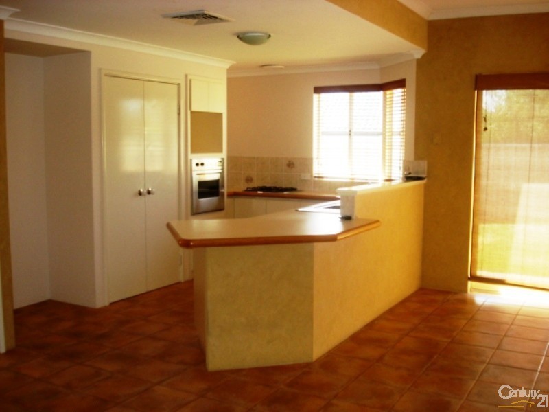 7 Poivre Place, San Remo WA 6210