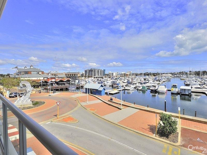 27/1 Breakwater Parade, Mandurah WA 6210