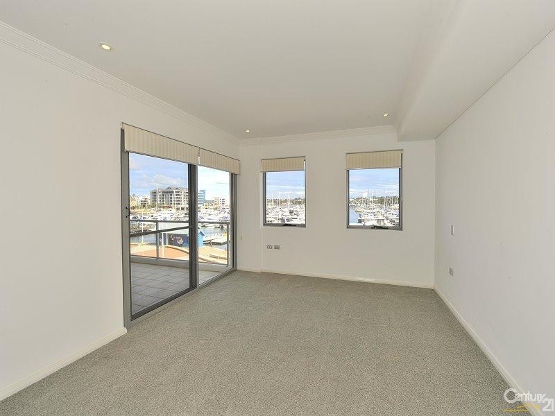 27/1 Breakwater Parade, Mandurah WA 6210