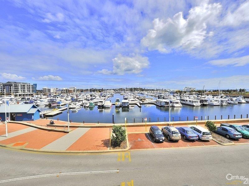 27/1 Breakwater Parade, Mandurah WA 6210