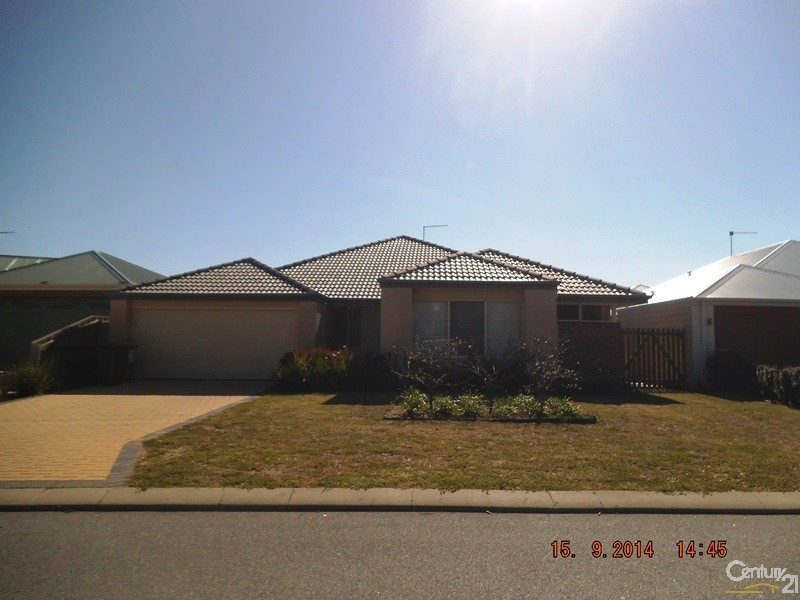 36 Santalum Circus, Halls Head WA 6210