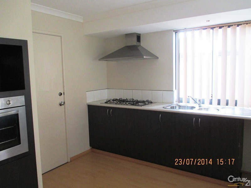 3 Adela Bend, Lakelands WA 6180