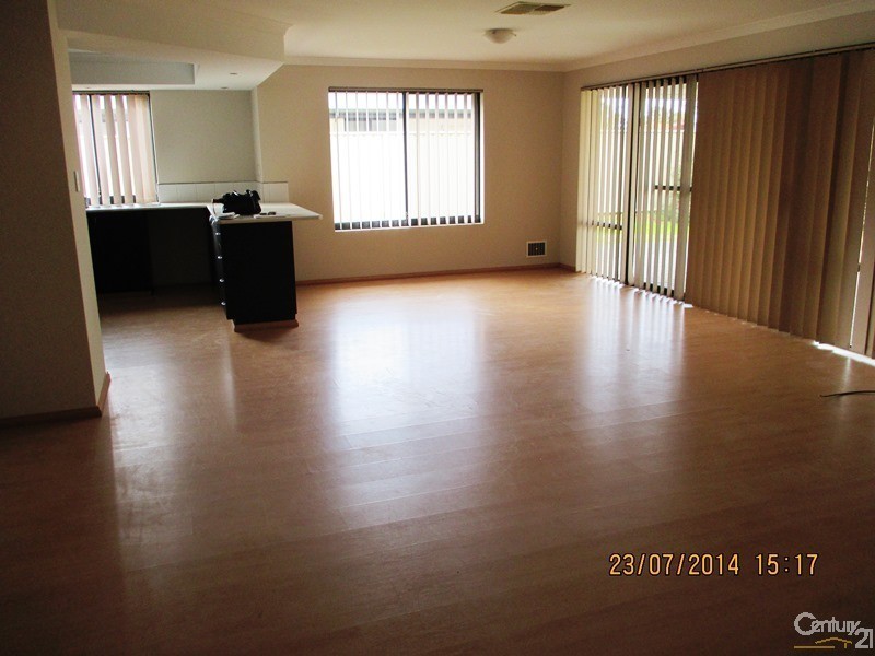 3 Adela Bend, Lakelands WA 6180