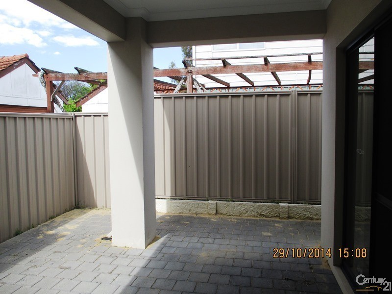 23 Stevenson Street, Dudley Park WA 6210