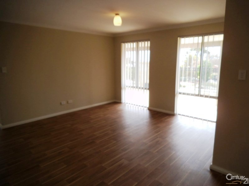 40 Cawana Parkway, Lakelands WA 6180