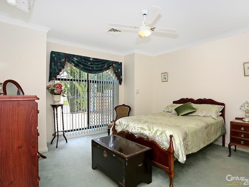 26 Santavea Mews, Halls Head WA 6210