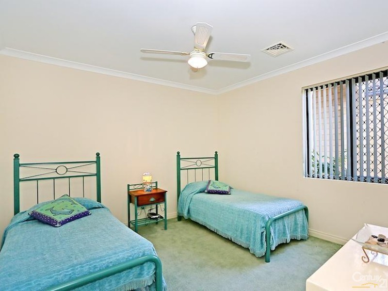 26 Santavea Mews, Halls Head WA 6210