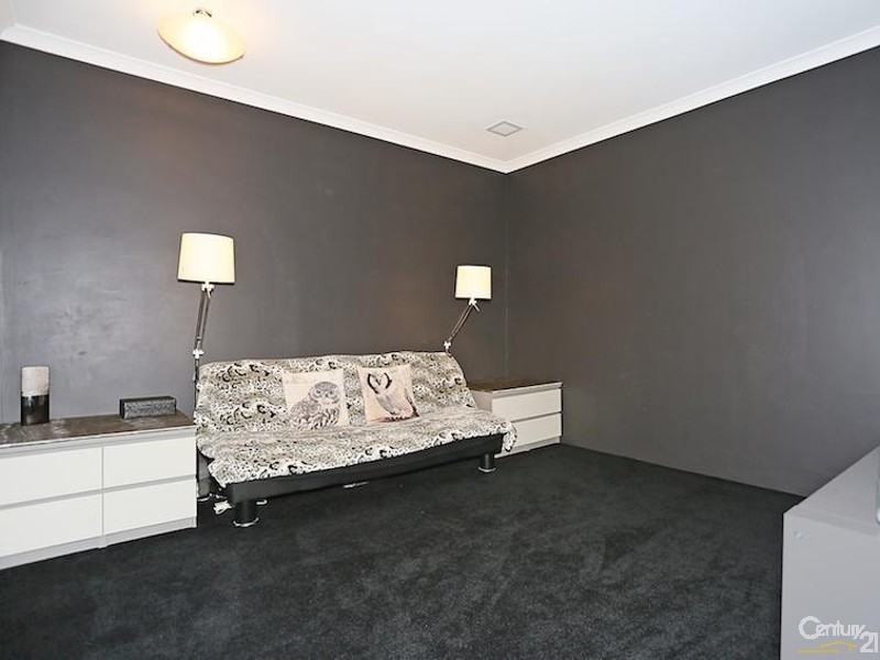 287 Peelwood Parade, Halls Head WA 6210