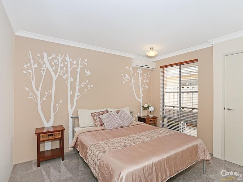 287 Peelwood Parade, Halls Head WA 6210